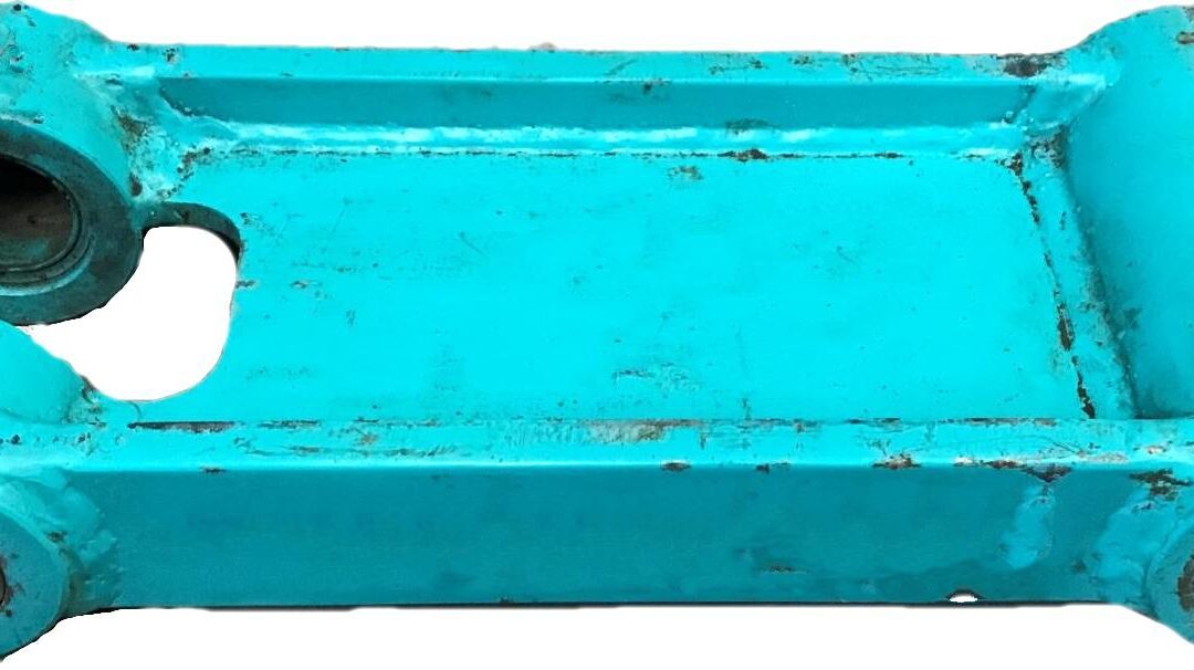 Kobelco SK135SRLC-1E Bucket Link