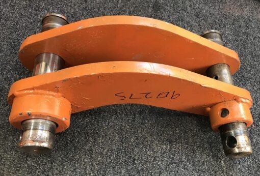 Side Tipping Banana Links (sold as a pair) for Hitachi ZX55, ZX60, ZX65