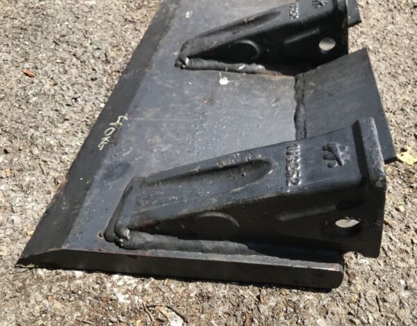 24" / 600mm Planer Cutting Edge - welded under CAT 205 Teeth - Image 3