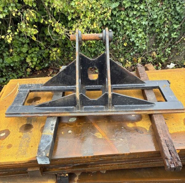 ITA Pallet Fork Carriage - To suit 4 - 6 Ton Excavator (45mm Pin) Takeuchi / Case / Kobelco - Image 3