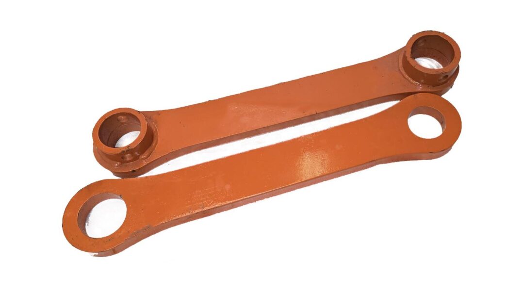 Side Tipping Banana Links (sold as a pair) for Hitachi ZX220W-3