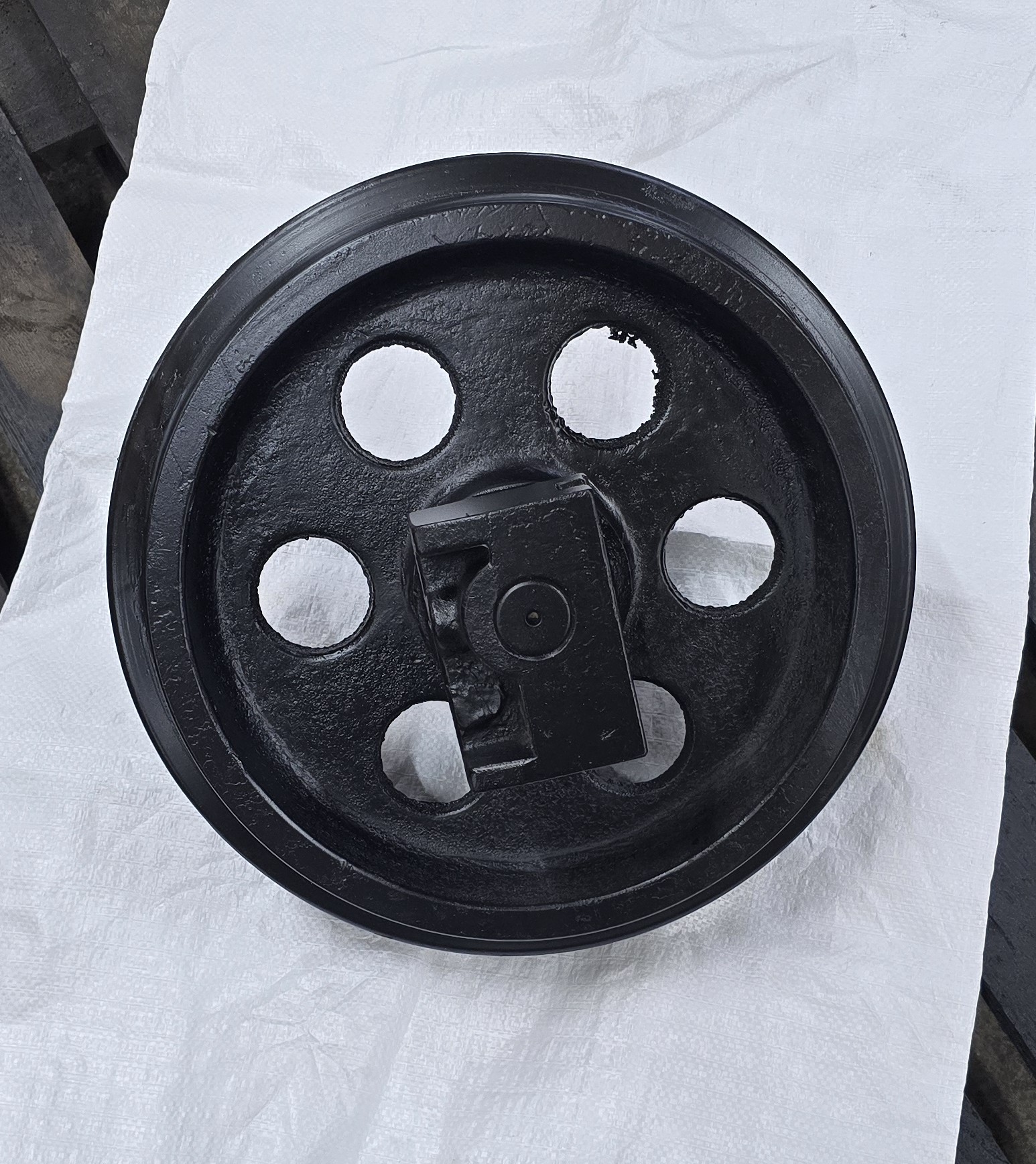 200102-00003B USED 200102-00003B Idler Tension Wheel - Image 1